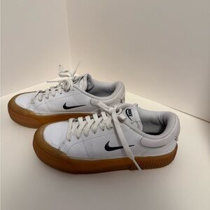 NWOT Nike Court Royale AC Women’s White Leather Sneakers Gum Sole Low Top Size 8